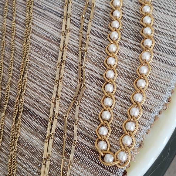 Set of 6 necklaces - Picture 4 of 4